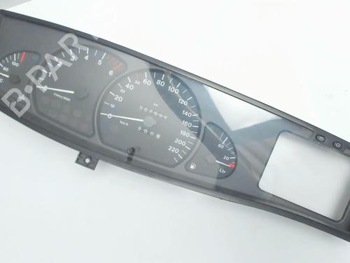 Used Instrument cluster OPEL OMEGA B Estate (V94) 2.5 TD (F35, M35, P35) (131 hp) 21228907