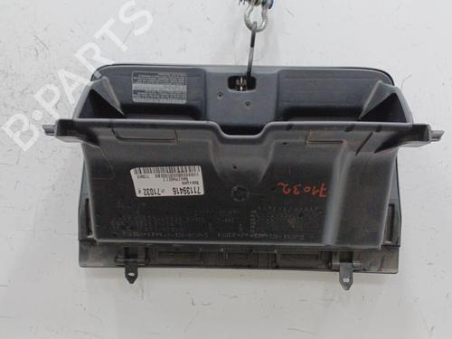 Used Glove box Glove box TOYOTA RAV 4 II (_A2_) 2.0 D 4WD (CLA20_, CLA21_, CLA20R, CLA21R) (116 hp) 20446347 20446347