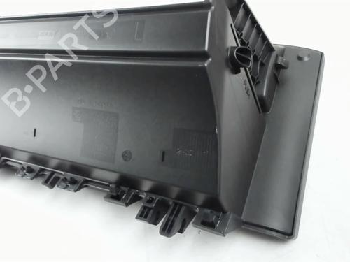 glove-box-toyota-yaris-_p21_-_pa1_-_ph1_-2020-32250210 main image