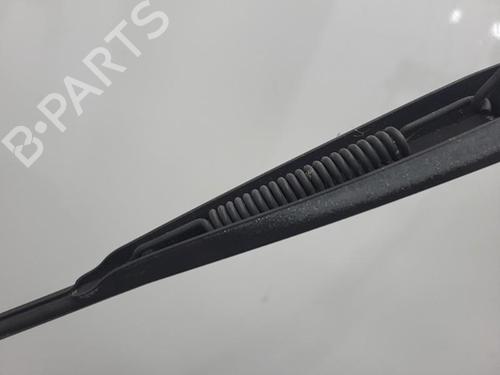 Used Front windshield wiper arm Front windshield wiper arm 20420465 20420465