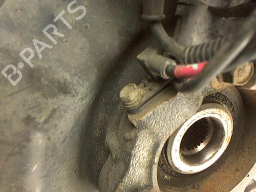 Used Right front steering knuckle HYUNDAI SANTA FÉ II (CM) 2.2 CRDi 4x4 (155 hp) 20402849