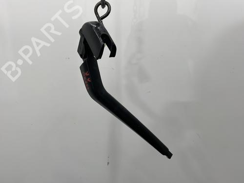 Used Rear windshield wiper arm DODGE JOURNEY 2.0 CRD (140 hp) 23779820