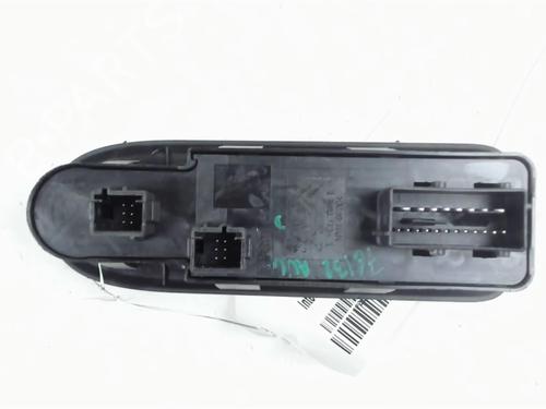 Left front window switch PEUGEOT 308 SW I (4E_, 4H_) 1.6 HDi | BP35892579I27 - Image 2