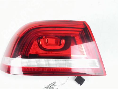 Feu arrière gauche VW EOS (1F7, 1F8) 2.0 TDI 16V (140 hp) 31871773