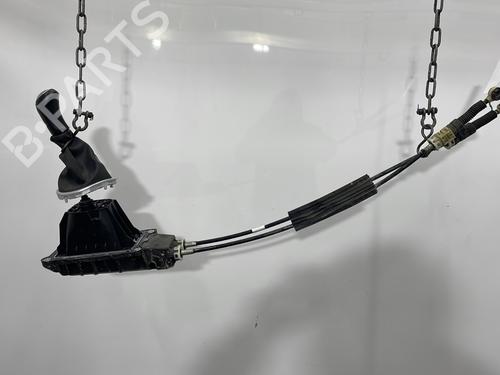 Used Gear lever RENAULT CLIO III Grandtour (KR0/1_) 1.5 dCi (KR0G) (68 hp) 31679262