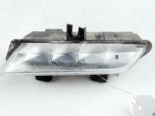 Used Left daytime light Left daytime light 39228814 39228814