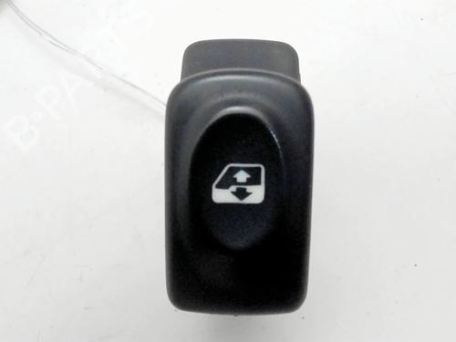Used Left front window switch RENAULT CLIO II (BB_, CB_) 1.2 (BB0A, BB0F, BB10, BB1K, BB28, BB2D, BB2H, CB0A,... (58 hp) 26666555