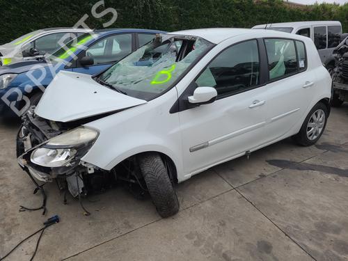 Brugte RENAULT CLIO III (BR0/1, CR0/1) 1.5 dCi (C/BR0G, C/BR1G) (68 hp) 4458888