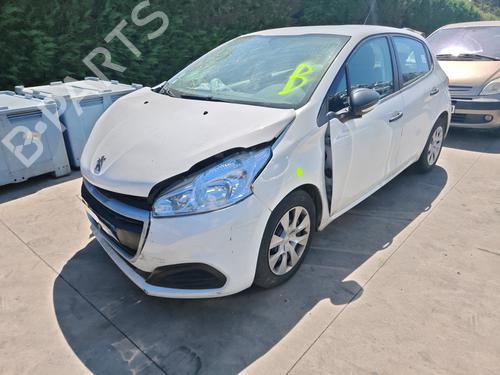 Brugte PEUGEOT 208 I (CA_, CC_) 1.6 HDi / BlueHDi 75 (75 hp) 4353782