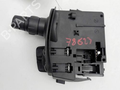 Used Steering column stalk RENAULT CLIO III (BR0/1, CR0/1) 2.0 16V Sport (CR0N, CR1P) (197 hp) 31217632