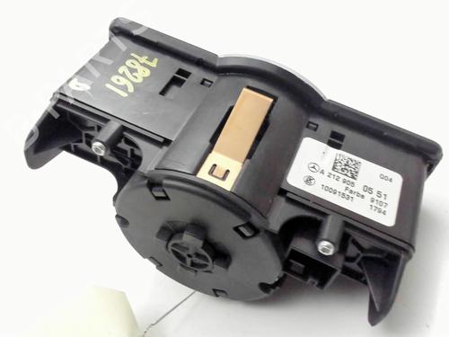 Headlight switch MERCEDES-BENZ GLA-CLASS (X156) GLA 200 CDI / d (156.908) | BP29921755I24 