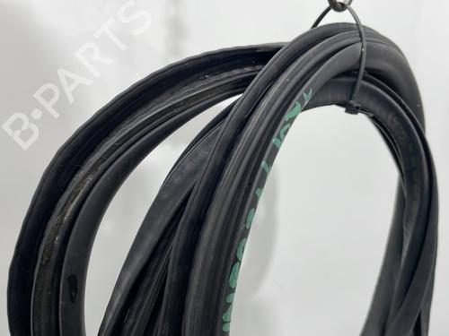 rubber-door-seal-vw-golf-vi-5k1-2008-2009-2010-2011-2012-2013-2014-31871817 main image