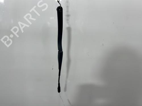 front-windshield-wiper-arm-nissan-juke-f15-2010-2011-2012-2013-2014-2015-2016-2017-2018-2019-32468807 main image