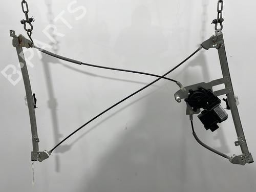 Alzavetro anteriore sinistro RENAULT CLIO III (BR0/1, CR0/1) 2.0 16V Sport (CR0N, CR1P) (197 hp) 30941450