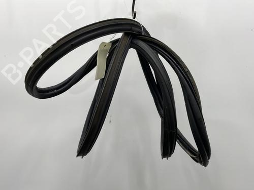 Used Rubber door seal OPEL MERIVA B MPV (S10) 1.7 CDTI (75) (110 hp) 20438473