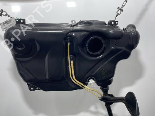 Bensintank VW POLO IV (9N_, 9A_) 1.4 16V (75 hp) 31761523