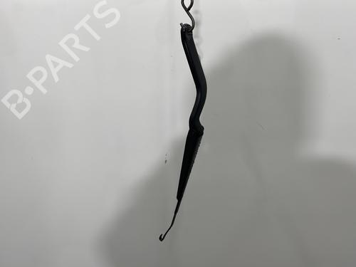 Used Front windshield wiper arm FORD FUSION (JU_) 1.4 TDCi (68 hp) 32042580