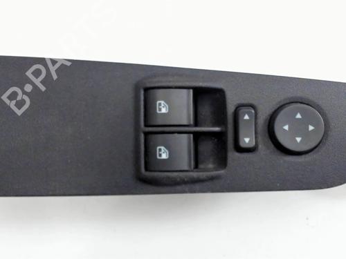 Used Left front window switch FIAT GRANDE PUNTO (199_) 1.3 D Multijet (75 hp) 30912943