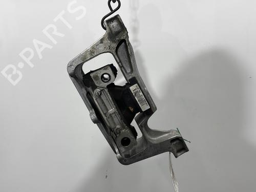 Used Engine mount MERCEDES-BENZ CLA Coupe (C117) CLA 200 CDI / d (117.308) (136 hp) 30795245