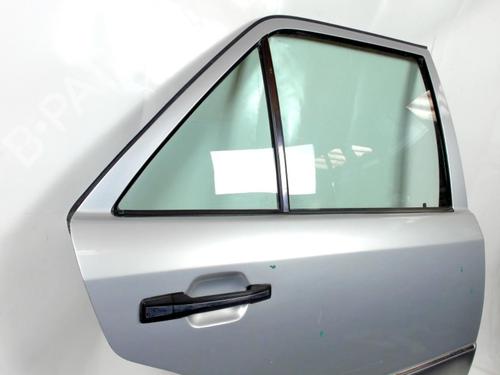 Used Right rear door MERCEDES-BENZ 124 Saloon (W124) 250 D (124.125) (94 hp) 21203657