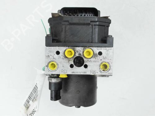 Used ABS pump ABS pump RENAULT SCÉNIC I MPV (JA0/1_, FA0_) 1.9 dCi (JA05, JA1F) (102 hp) 39733539 39733539