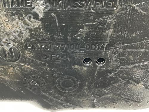 Fuel tank TOYOTA YARIS (_P9_) 1.0 VVT-i (KSP90_, KSP90R) | BP29921944C62