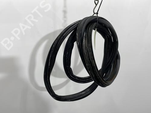 rubber-door-seal-ford-transit-custom-v362-van-fy-fz-2012-31631394 main image