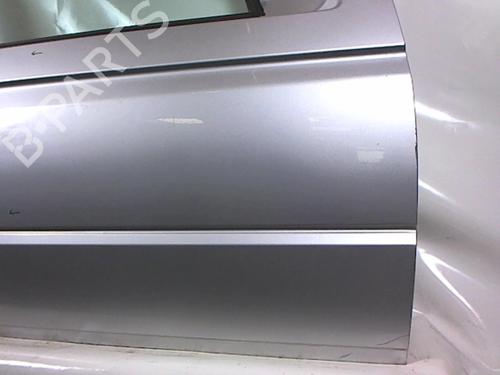 Used Right front door Right front door 20477201 20477201