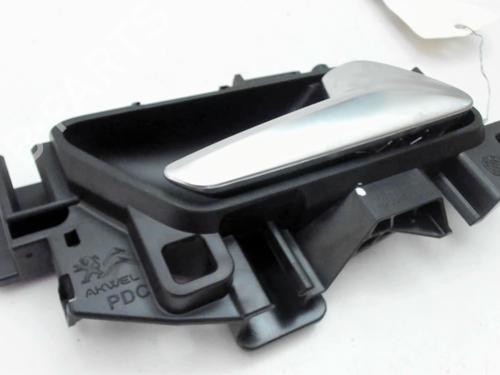 Used Front right interior door handle Front right interior door handle PEUGEOT 2008 II (UD_, US_, UY_, UJ_, UR_, UC_) 1.5 BlueHDI 130 (131 hp) 20423521 20423521