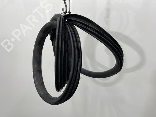 rubber-door-seal-volvo-v60-i-155-2010-2011-2012-2013-2014-2015-2016-2017-2018-26965002 main image