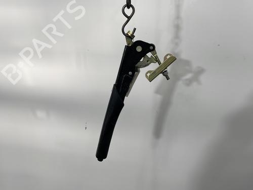 Frein à main PEUGEOT 306 Hatchback (7A, 7C, N3, N5) 1.4 (75 hp) 32014024