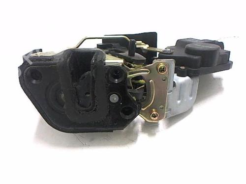 Rear left lock HYUNDAI SANTA FÉ I (SM) 2.0 CRDi 4x4 | BP20470265C100 