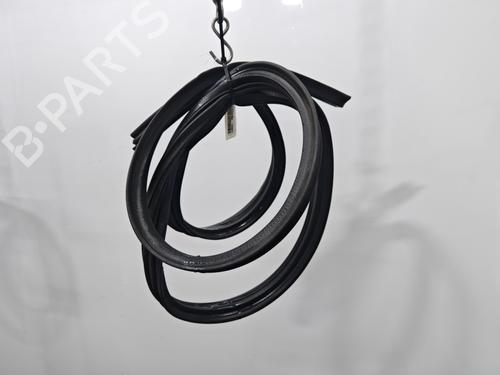 Used Rubber door seal Rubber door seal FORD FIESTA IV (JA_, JB_) 1.25 i 16V (75 hp) 33960341 33960341