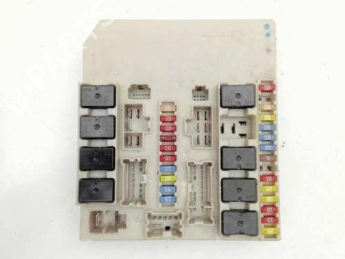Fuse box RENAULT CLIO III (BR0/1, CR0/1) 1.4 16V | BP29212935E1 