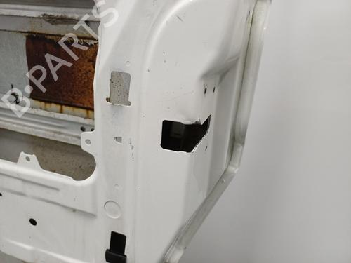 Used Right front door Right front door 22103878 22103878