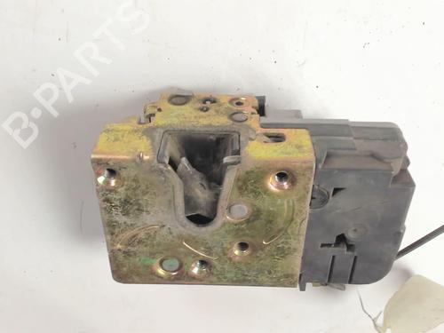 Used Front right lock PEUGEOT 206 Hatchback (2A/C) 1.1 i (60 hp) 20468341