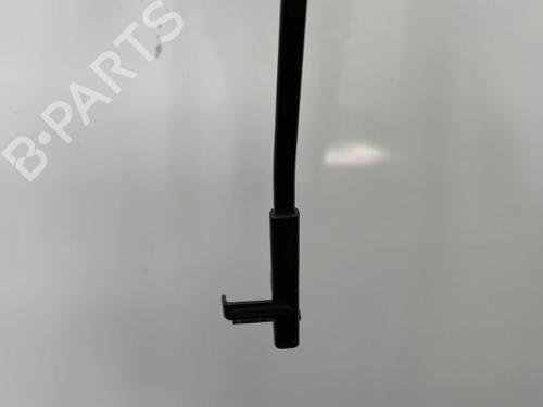 Used Front windshield wiper arm VW GOLF V (1K1) 1.9 TDI (105 hp) 20417547