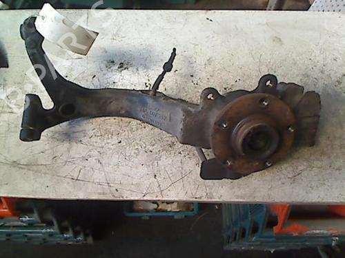 Venstre Styrespindel Lejehus VW PASSAT B5 (3B2) 1.9 TDI (110 hp) 25263924