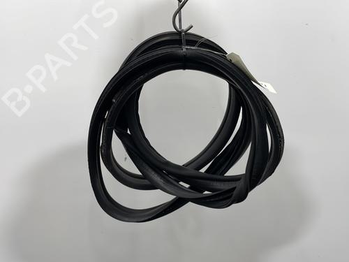 BP32149656C142 main image