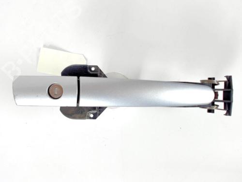 Used Front right exterior door handle Front right exterior door handle FIAT ULYSSE (179_) 2.2 JTD (128 hp) 20425392 20425392