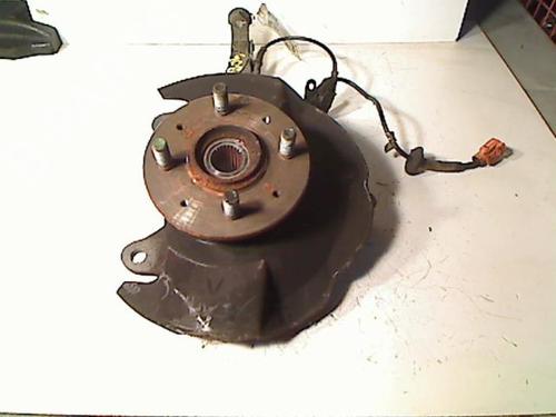 Used Left front steering knuckle HONDA CIVIC VI Hatchback (EJ, EK) 1.4 i S (EJ9) (90 hp) 22913710