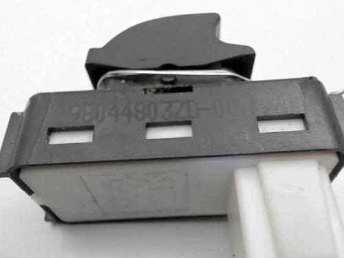 Used Left front window switch Left front window switch CITROËN BERLINGO Box Body/MPV (B9) 1.6 BlueHDi 100 (99 hp) 29212894 29212894