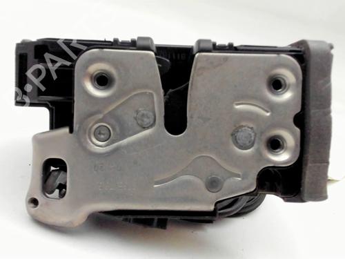 Høyre foran lås OPEL ASTRA K (B16) 1.2 Turbo (68) (131 hp) 30547871