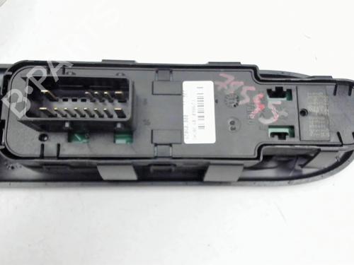 Used Left front window switch Left front window switch PEUGEOT 207 (WA_, WC_) 1.4 HDi (68 hp) 33131164 33131164