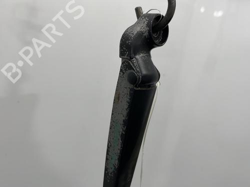 Used Front windshield wiper arm Front windshield wiper arm 20438520 20438520