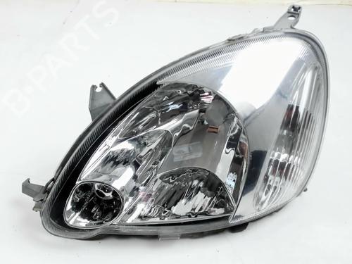 Used Left headlight TOYOTA YARIS (_P1_) 1.3 (SCP12_, SCP13_, SCP12R, SCP13R) (87 hp) 29844124