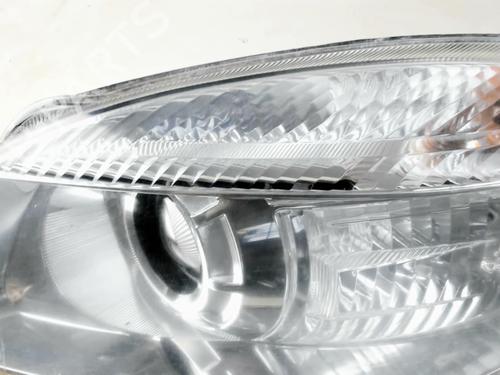 Used Left headlight Left headlight SKODA ROOMSTER (5J7) [2006-2015] 33960347 33960347