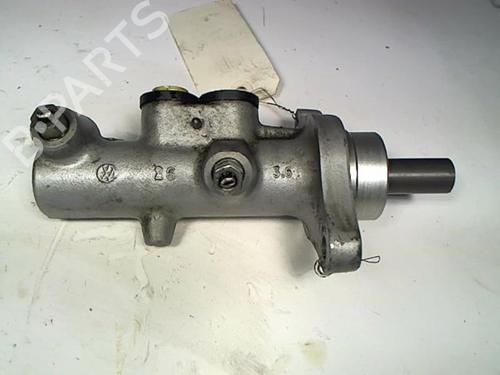 Used Brake master cylinder Brake master cylinder VW TRANSPORTER T5 Van (7HA, 7HH, 7EA, 7EH) 2.5 TDI (130 hp) 33438818 33438818