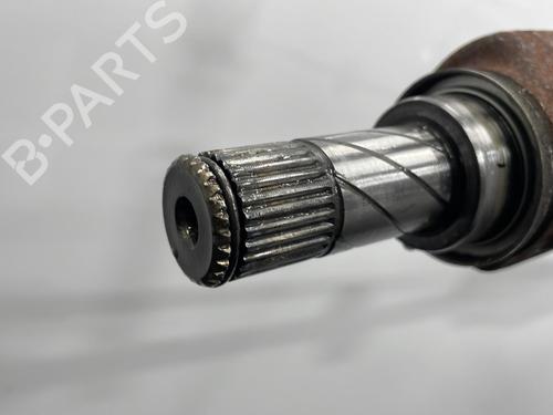 Used Right front driveshaft Right front driveshaft DACIA SANDERO II 1.5 dCi (90 hp) 20610117 20610117