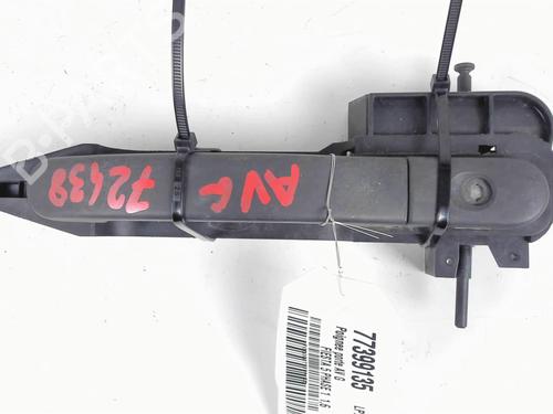 Used Front left exterior door handle FORD FIESTA V (JH_, JD_) 1.6 TDCi (90 hp) 20404834